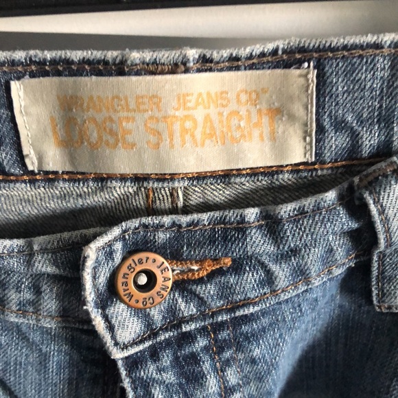 Wrangler loose straight fit jeans - Picture 3 of 3